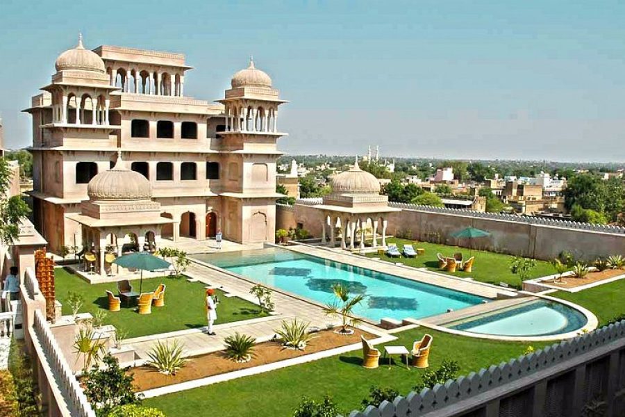 Golden Triangle Tour with Ranthambhore & Mandawa.